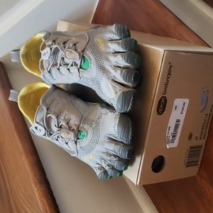 Vibram Five Fingers Bikila LS Size 40